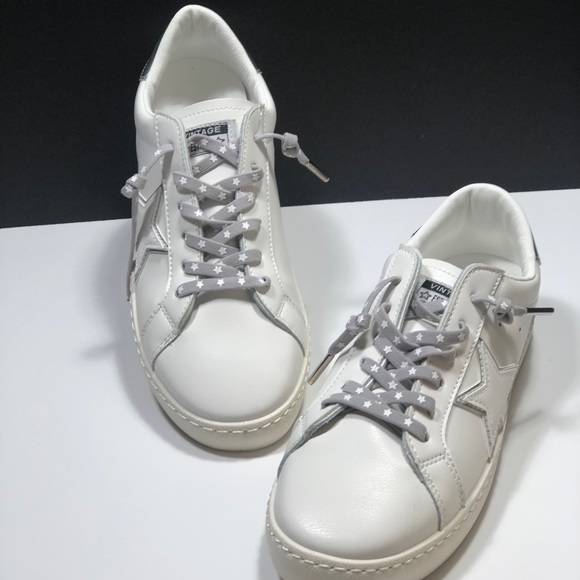 🎉🎉HP🎉🎉 Vintage Havana Bianca Betsy Sneakers - Picture 10 of 13